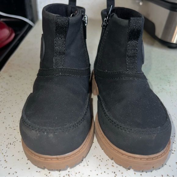 Disney Toddler Size 7 Mickey Mouse Boots Shoe - Picture 3 of 10